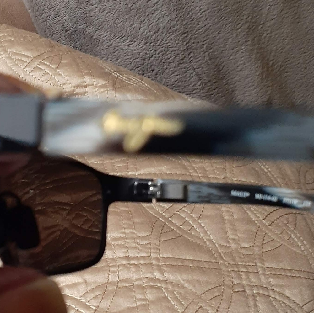 Sun Glasses - Picture 2 of 8